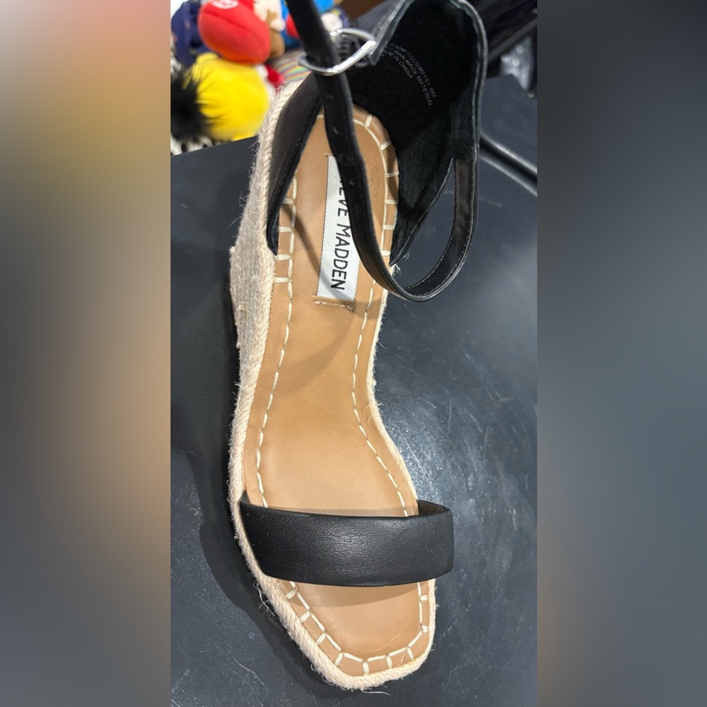 Steve Madden Black and Tan Wedge Sandals